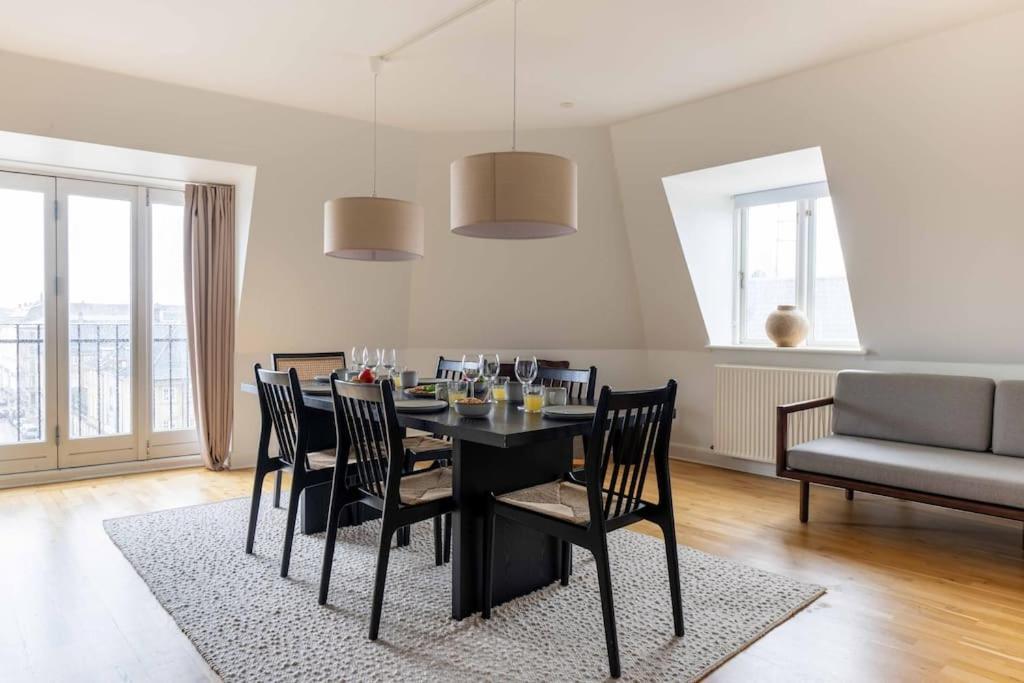 2br With Amazing Skyline View Lejlighed *